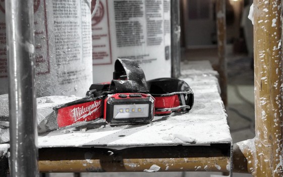 lanterna led milwaukee 