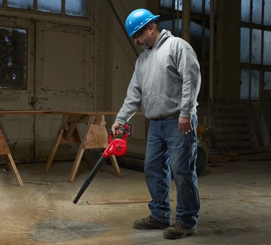 suflanta compacta milwaukee m18