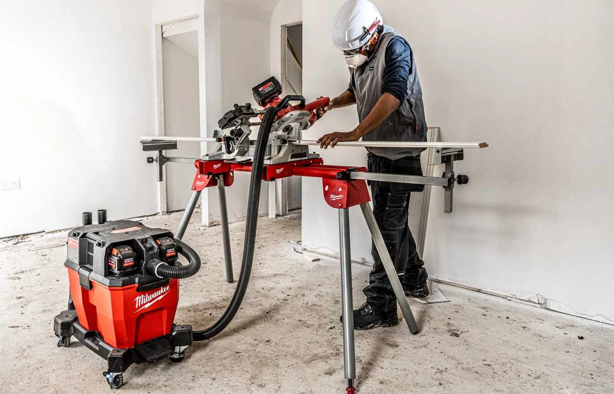 mod utilizare aspirator milwaukee
