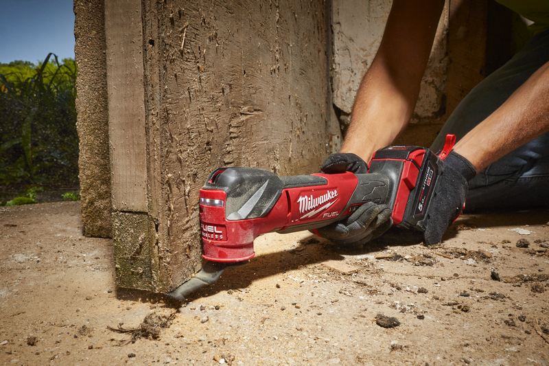 unealta multifunctioneaza milwaukee