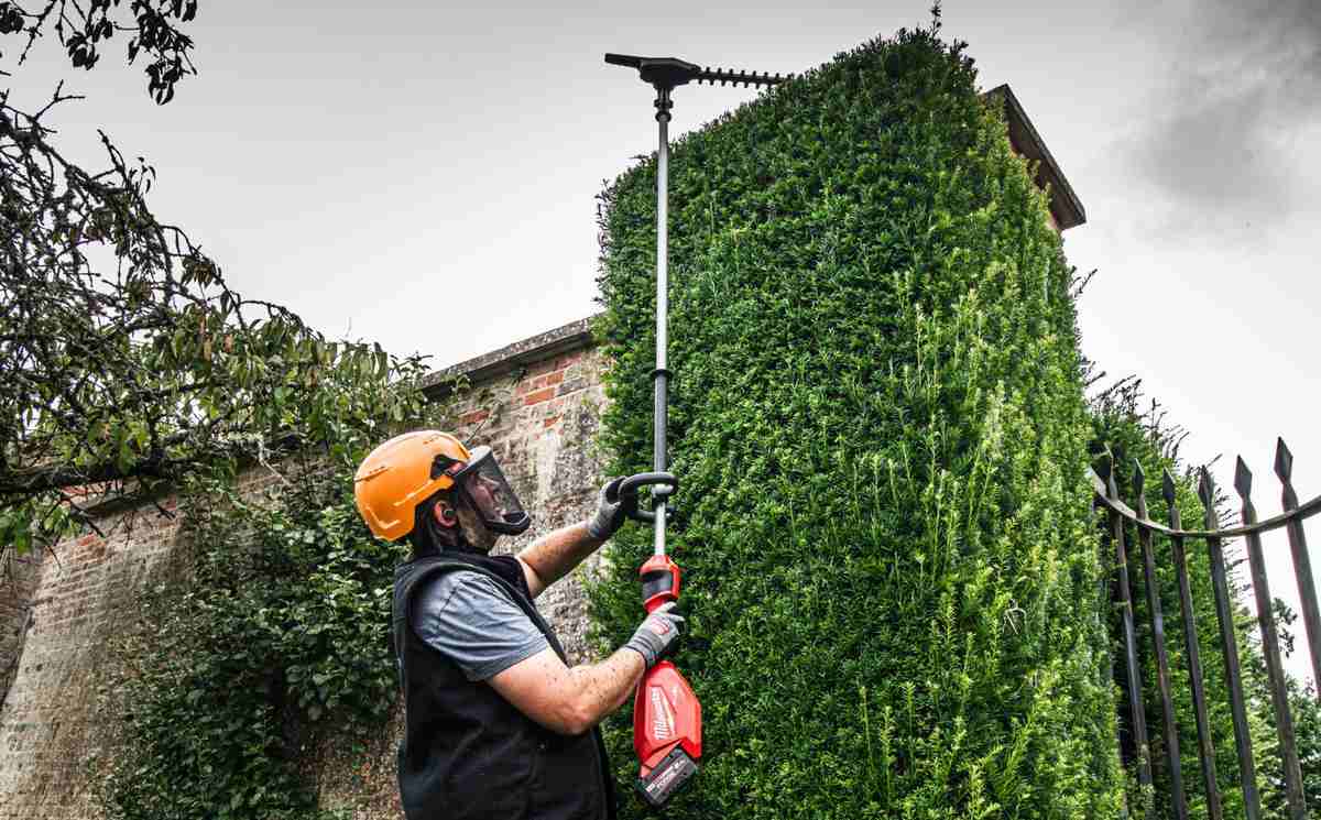 trimmer pentru gard viu