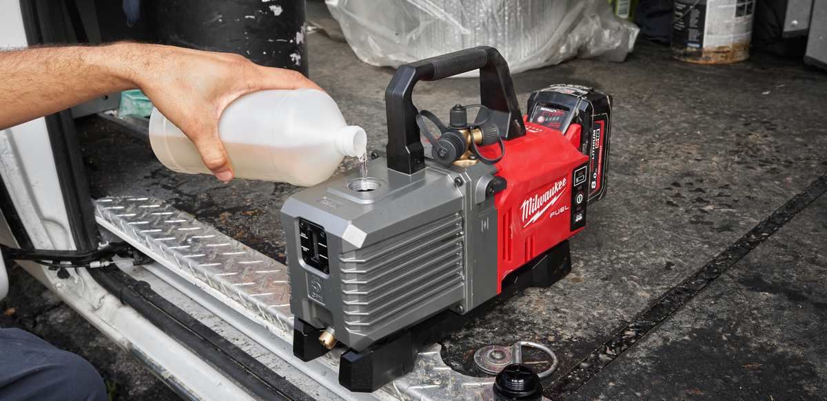 utilizare pompa milwaukee