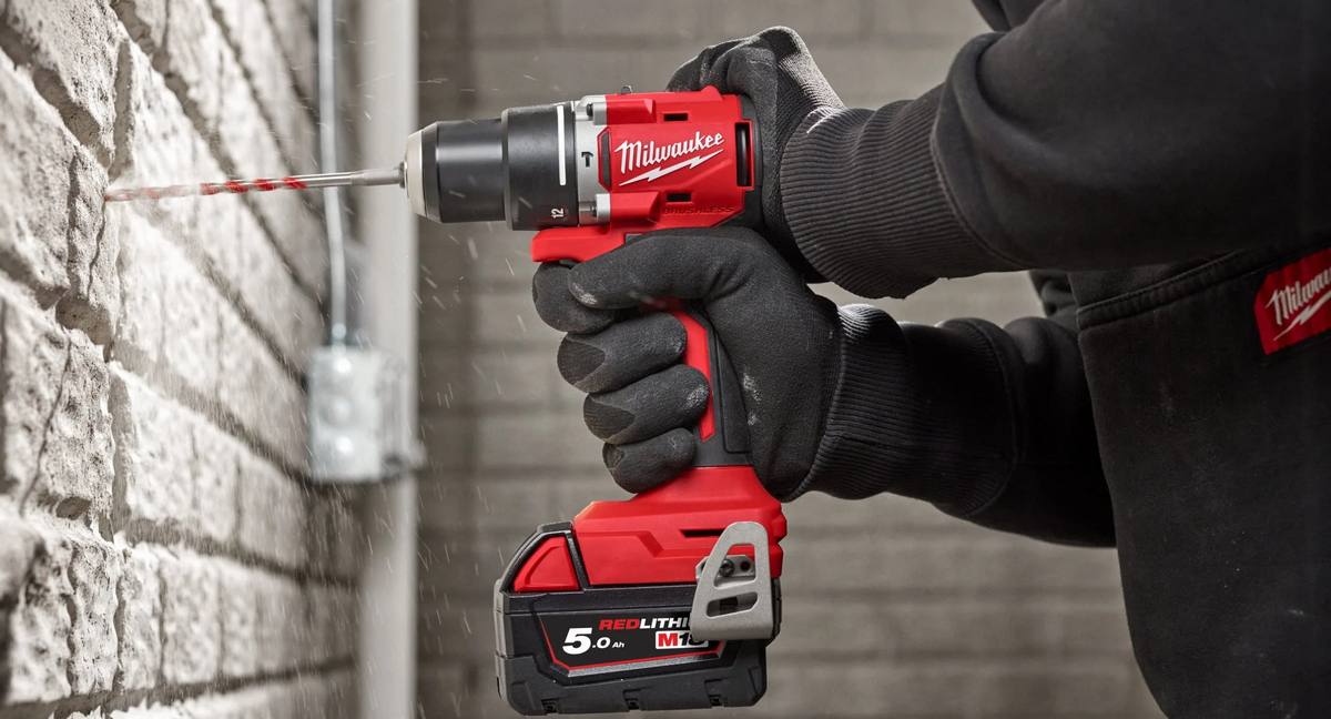 masina de gaurit Milwaukee M18