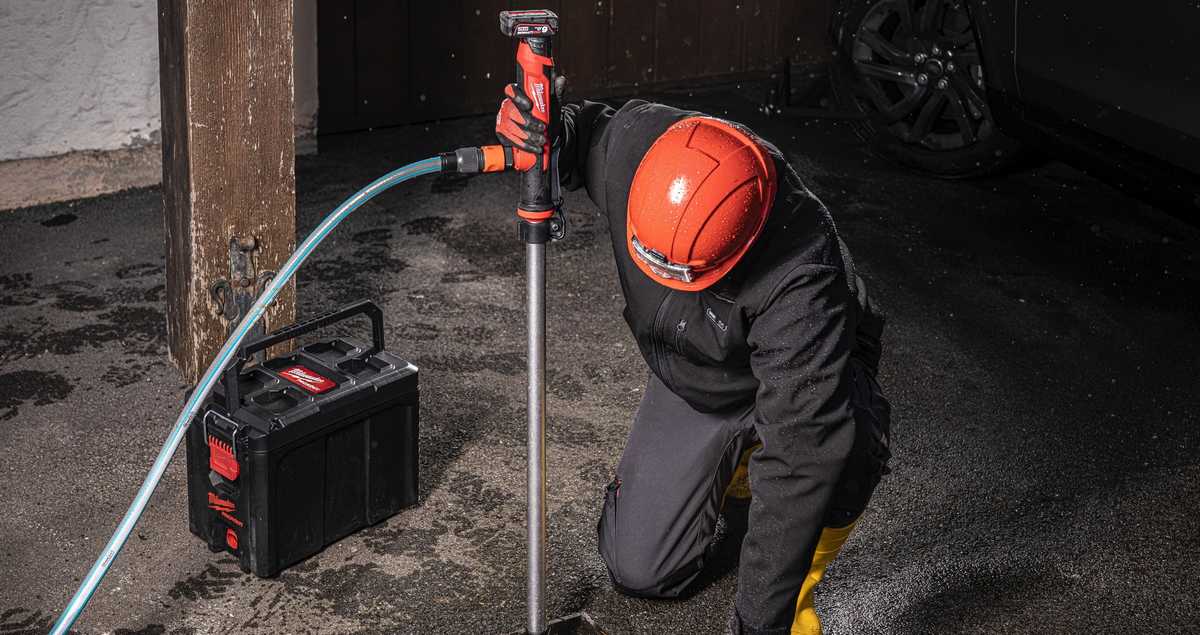 utilizare pompa milwaukee