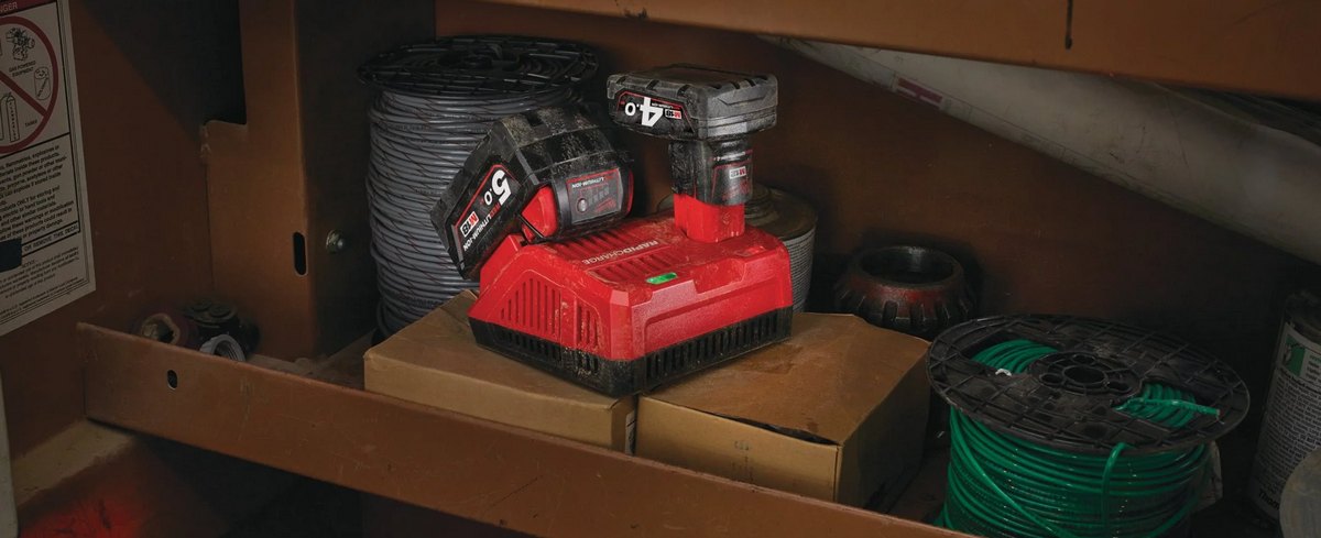 utilizare incarcator rapid Milwaukee 