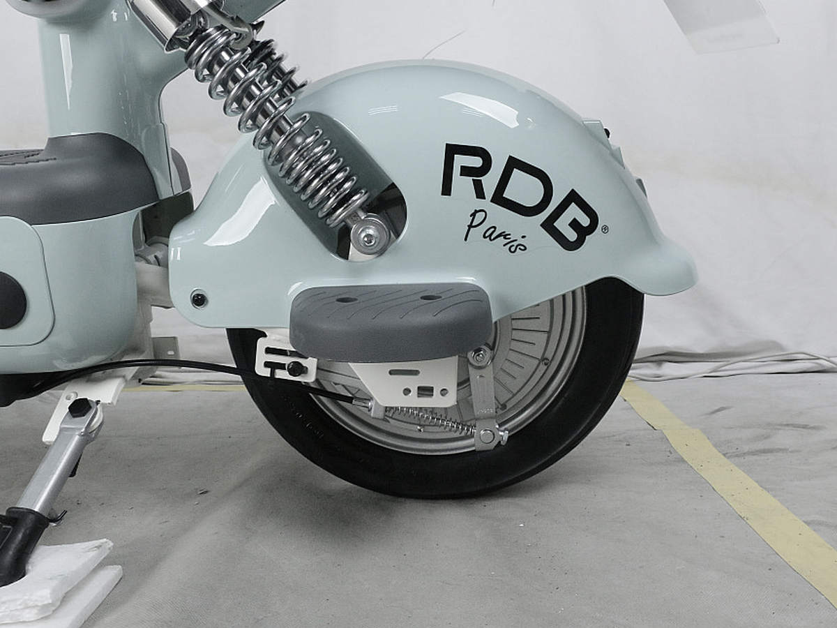 scuter electric 600W RDB Paris, fara permis, roti cu saboti de frana