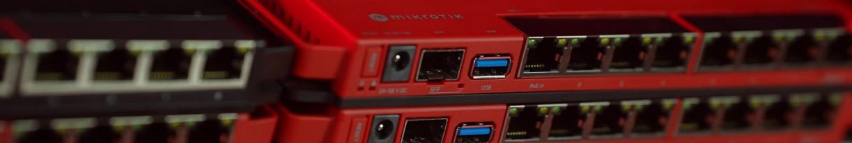 Router Miktorik, porturi RJ45 si port USB