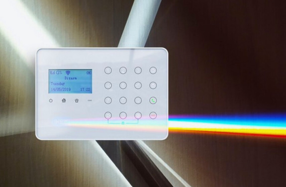 Sistem alarma pentru casa cu functii inteligente.