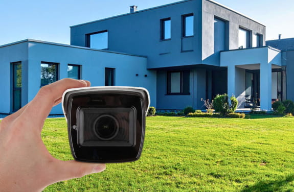 Camere de supraveghere cu functii tehnologice avansate pentru exterior.