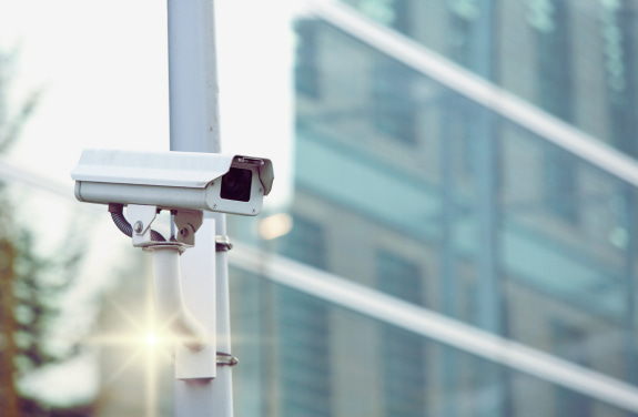 Camere supraveghere exterior cu microfon pentru securitate.