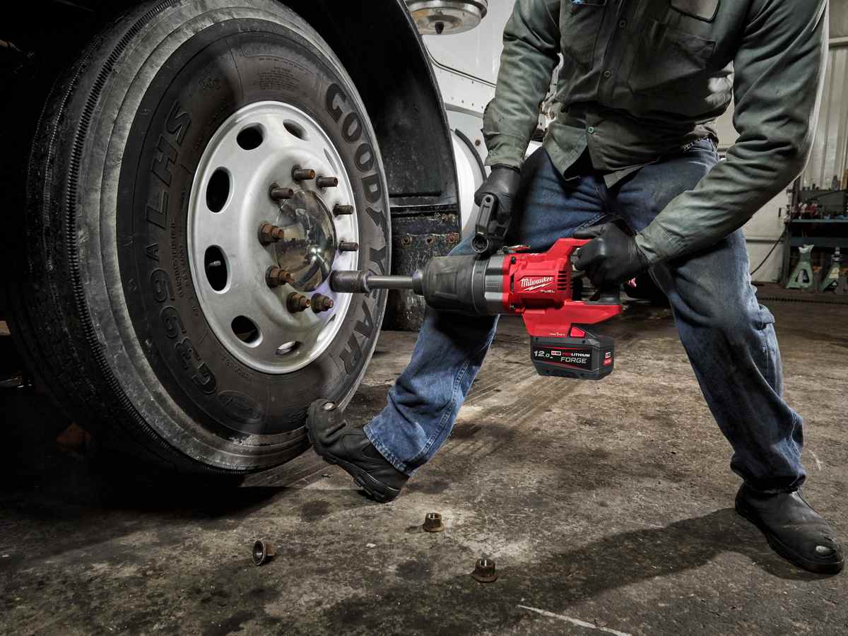 cheie impact Milwaukee 2711Nm