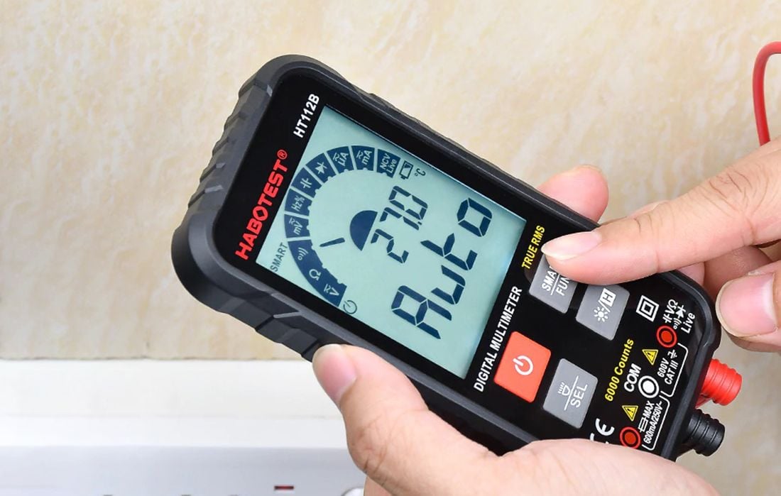 Multimetru digital inteligent masuratori electrice Habotest HT112B, True RMS, ecran 2.88 inch, NCV, lanterna, 2x baterii CR2032 incluse