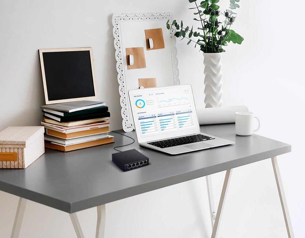 DGS-1005P design compact