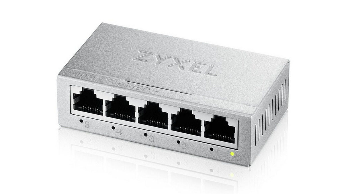 switch Zyxel 5 porturi gigabit