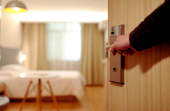 Economizor electricitate pentru hoteluri.