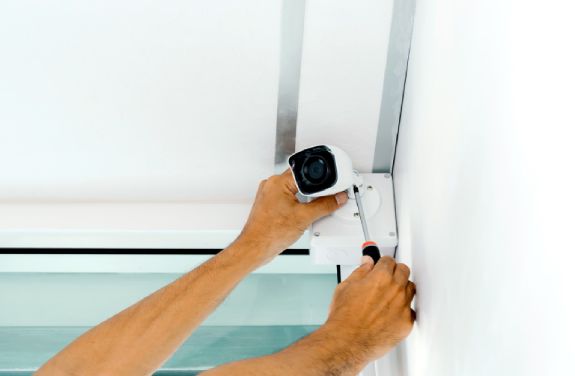 Instalare camere supraveghere interior cu microfon.