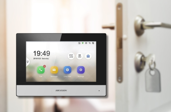 Videointerfon pentru o familie.