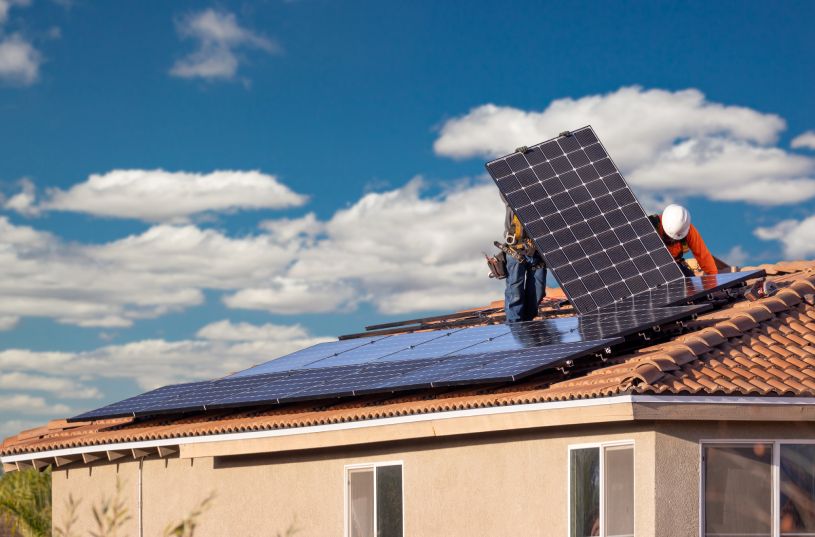 Cate panouri fotovoltaice sunt necesare pentru o centrala electrica de uz casnic?