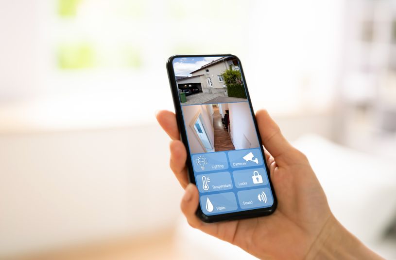 Camera supraveghere pentru notificari in timp real pe smartphone