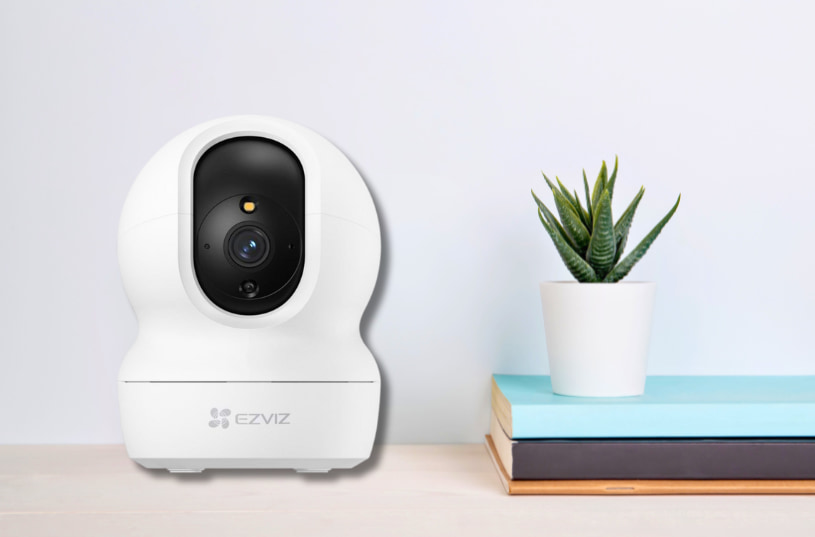 8 caracteristici esentiale ale camerelor wireless de interior