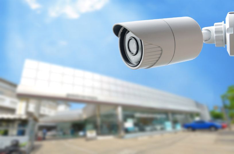 8 caracteristici de cautat la o camera de supraveghere exterior