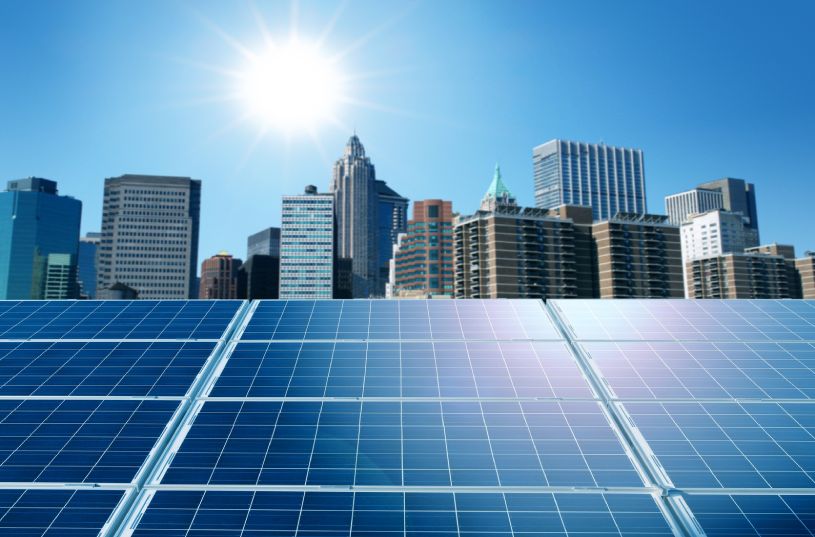 Merita sa montezi panouri fotovoltaice?