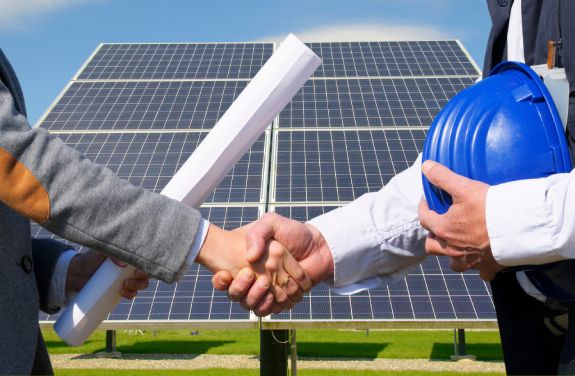 Panourile fotovoltaice pentru producerea energiei electrice.