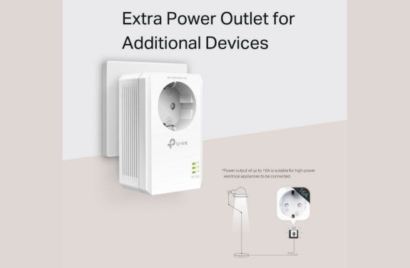 Priza cu adaptor Powerline pentru Internet acasa.