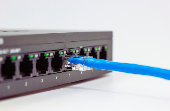 Switch desktop pentru telefonie.&nbsp;