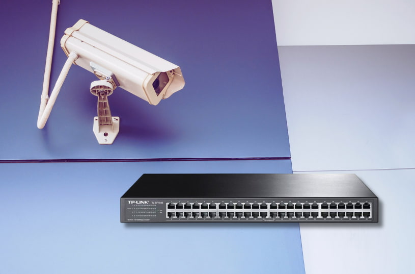 Switch rackabil 48 porturi Gigabit pentru extindere retea.