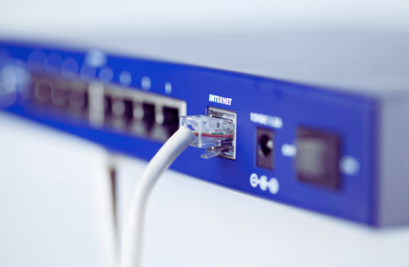 Switch Internet pentru extinderi rapide.