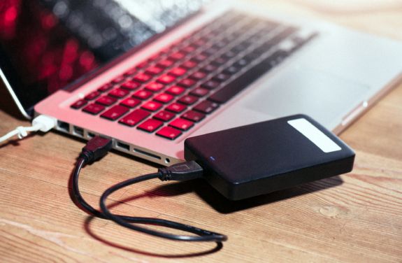 Un hard 1TB pentru stocare peste 6,5 milioane de documente text.