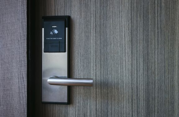 Yala electromagnetica pentru siguranta si confort.