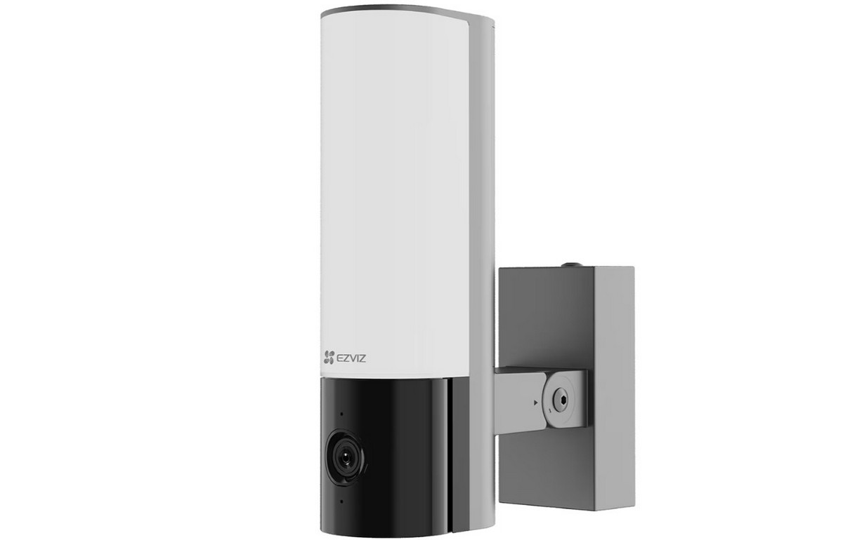 Camera supraveghere IP Wi-Fi 6 Ezviz EL3, cu lampa LED 780LM, 2K, 2.8mm, IR 15m, Alarma, slot microSD, IP65, CS-EL3(3WFL,2.8mm)